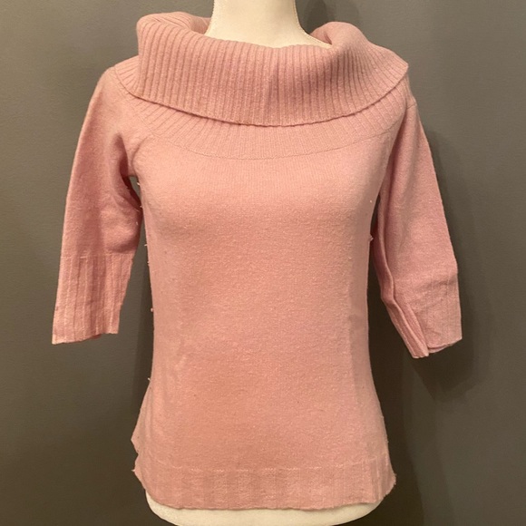 Ann Taylor chunky pink sweater - Picture 2 of 4